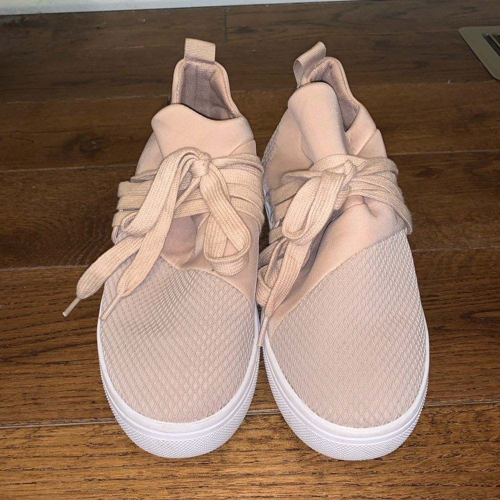 Steve Madden Lancer sneaker